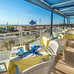 Hotel Astoria 3*