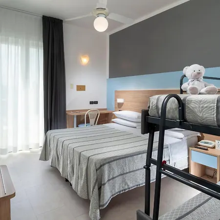 Astoria 3*