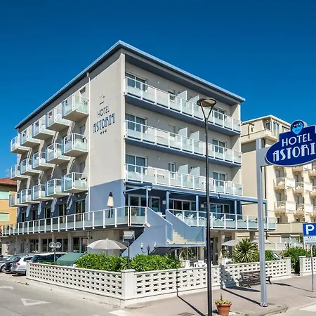 Astoria Hotel 3*