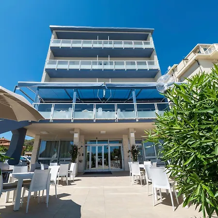 Szálloda Astoria 3*