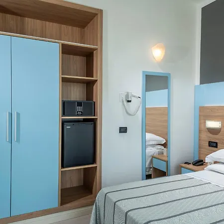 Astoria 3*