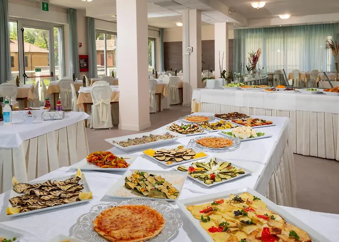 Astoria تّشيرفييا